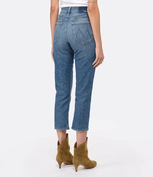 MOTHER Jean The Tomcat Jean Denim Bleu Kneeling On Stones boutique en france 6